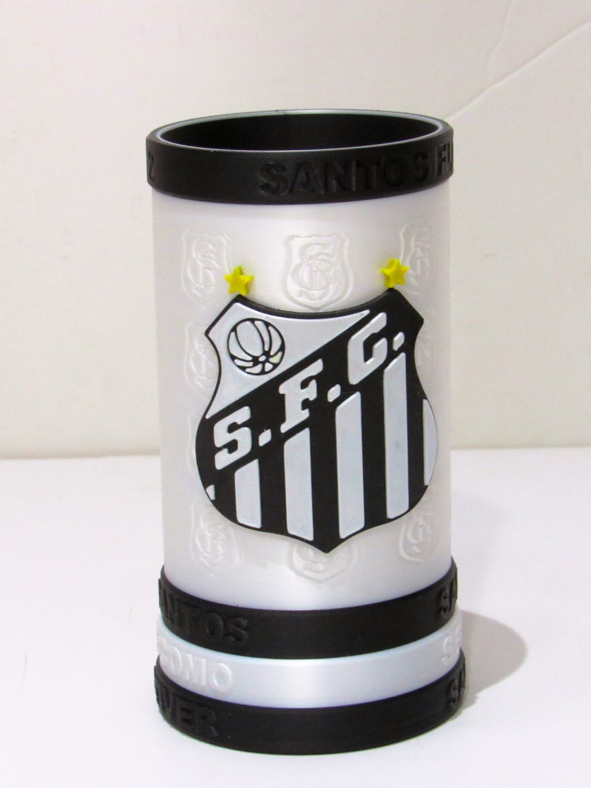 WhatsApp Image 2026-07-24 at 15.05.48 (1) Copo Porta Latão Santos FC 473ml e 350ml com Adaptador | Impressão 3D - Imagem 1